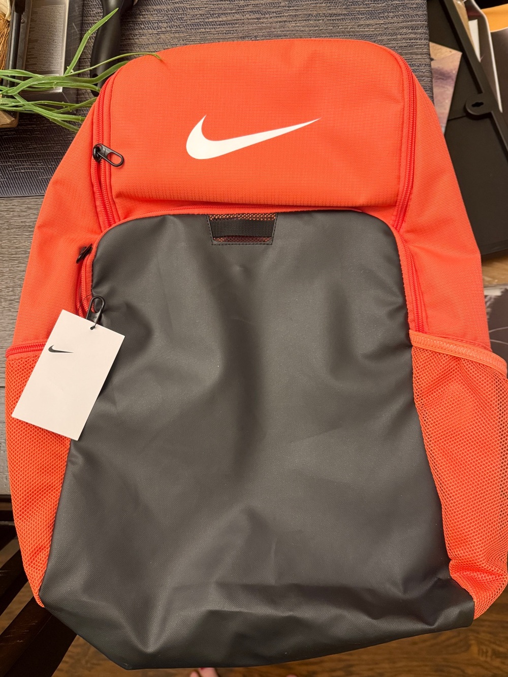 New Nike Brasilia Large School Work Laptop Sports Backpack Black and Coral - Picture 9 of 9